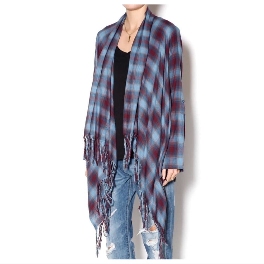 En Creme Plaid Cardigan Small